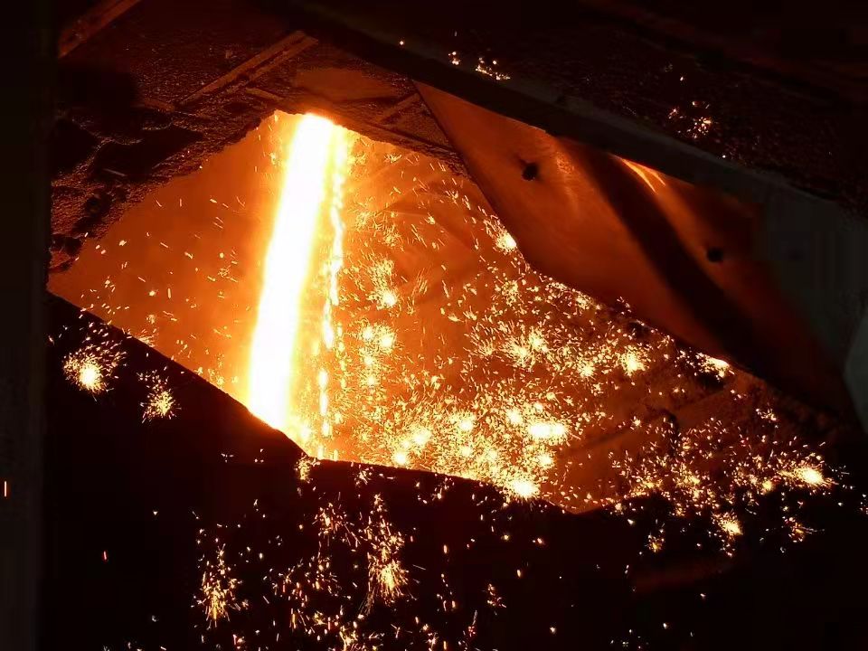 爭(zhēng)當(dāng)‘破冰’標(biāo)桿， 我們義不容辭！
