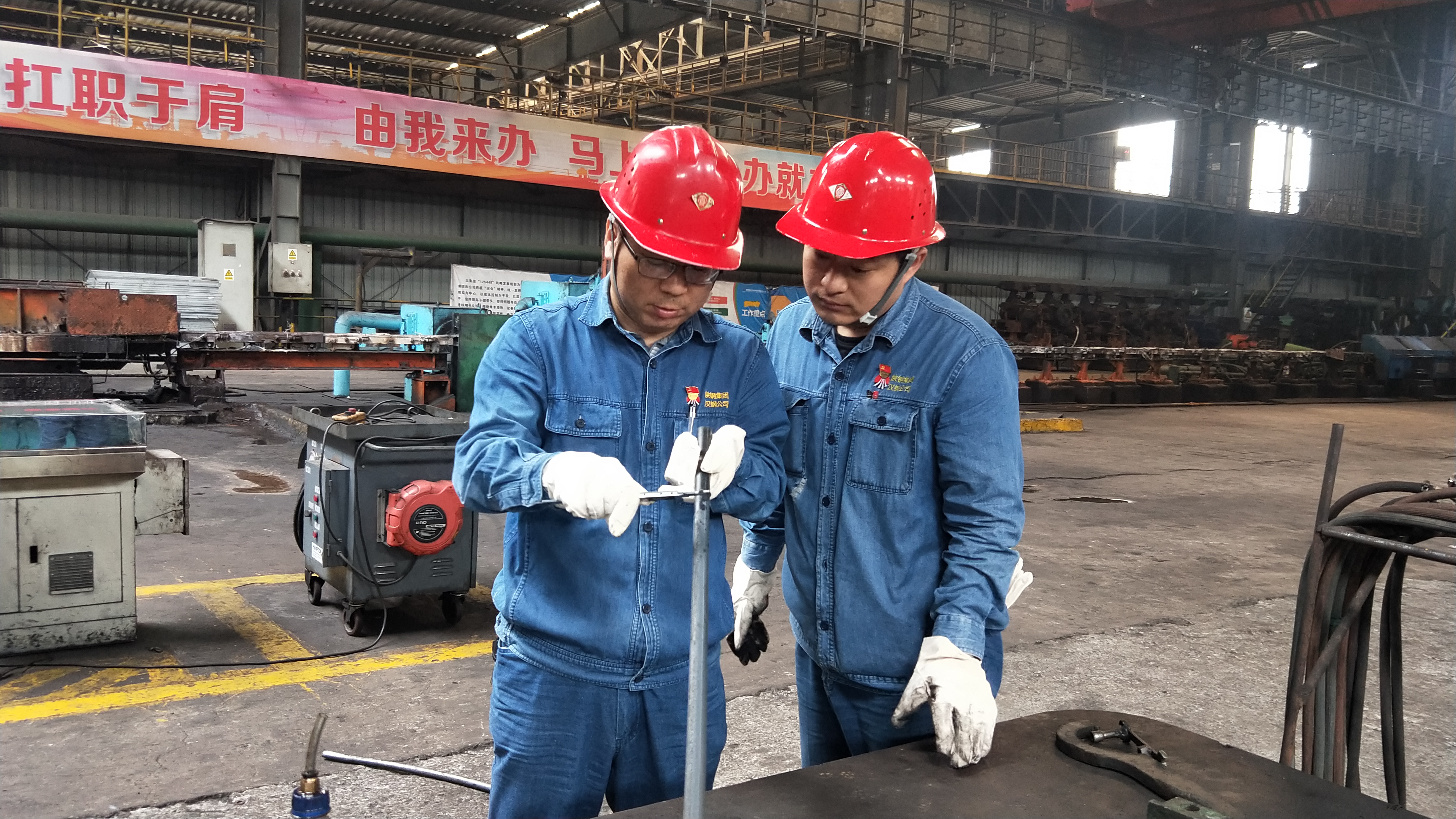 激流勇進  砥礪前行  推動高質量發(fā)展的領航人 ——記漢中市2017-2018年度勞動模范張滄浪