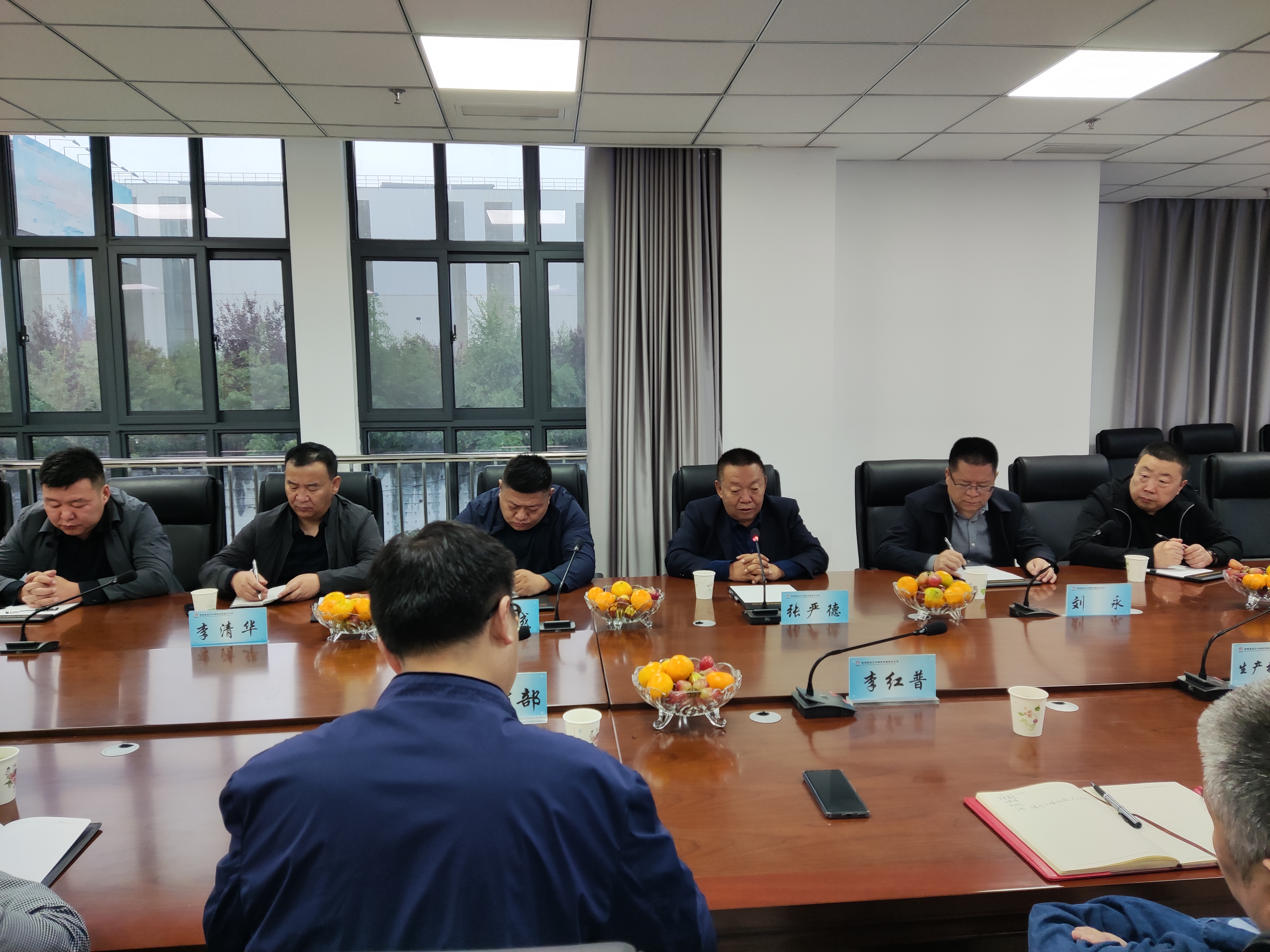 緊密協作、互惠雙贏！武威榮華集團公司董事長張嚴德一行到漢鋼公司走訪交流