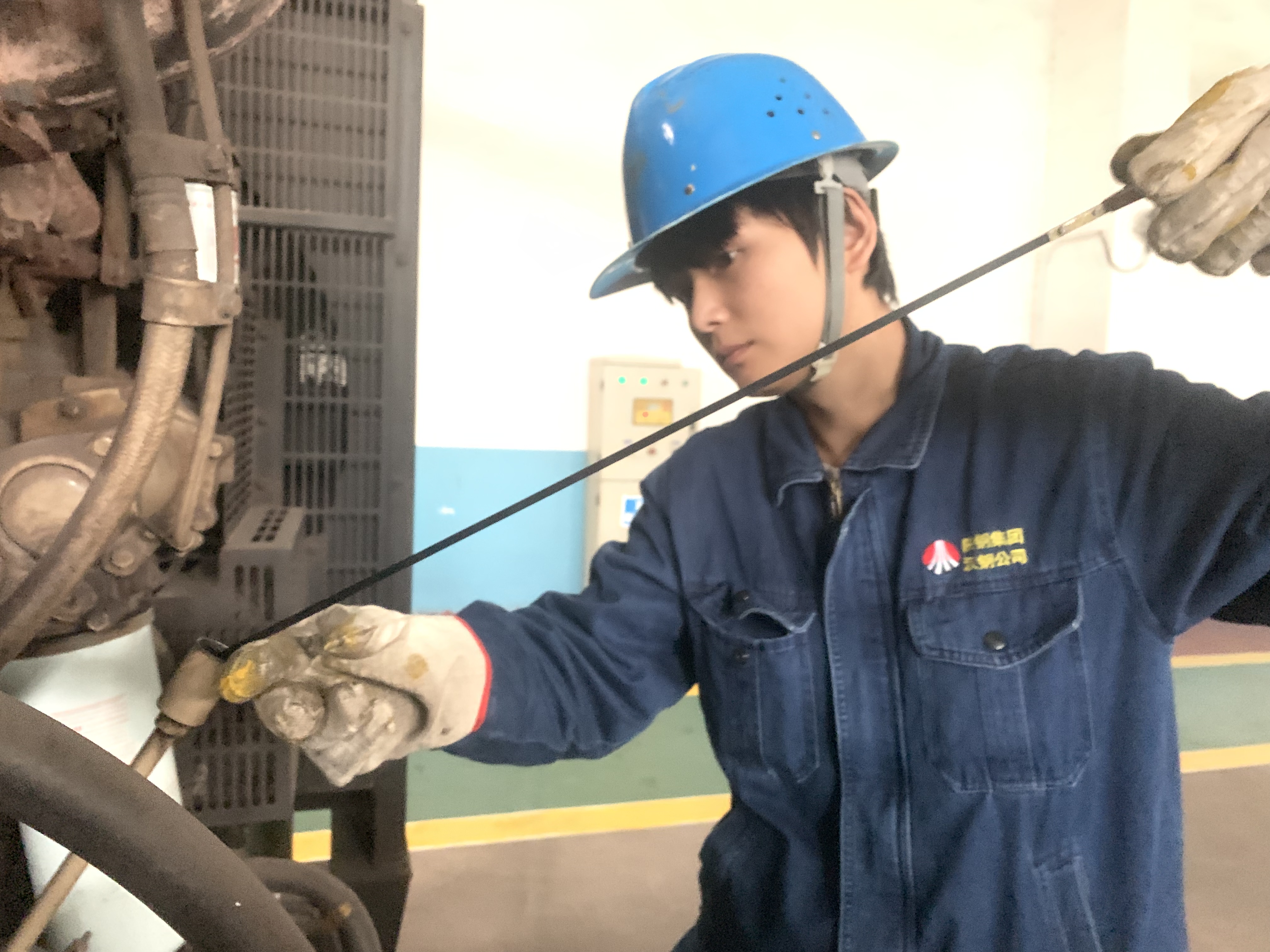 鋼城昂首追夢 一線磨礪青春