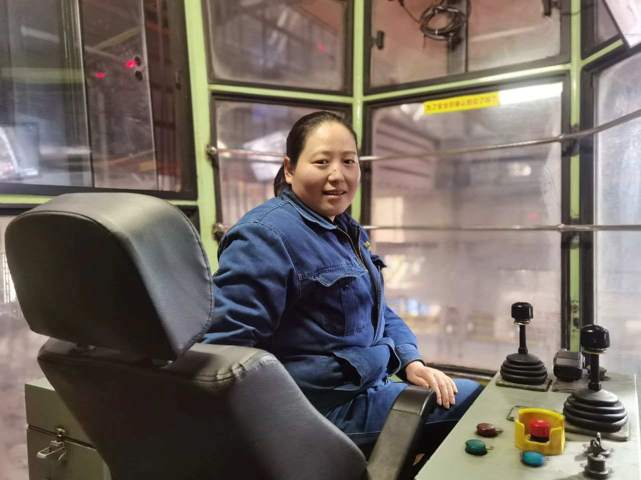 戰高溫，堅守一線不服“暑”
